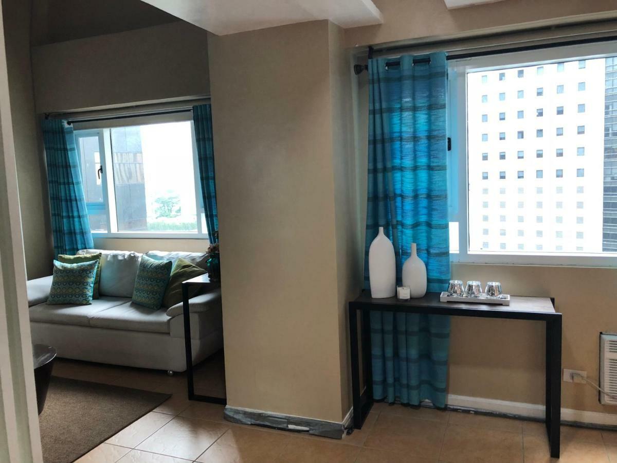 Loft Condo Beside Shangri-La Fort Маніла Екстер'єр фото
